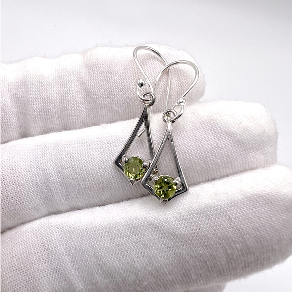 Genuine Peridot .925 Sterling Silver Earrings - Picture 1 of 11